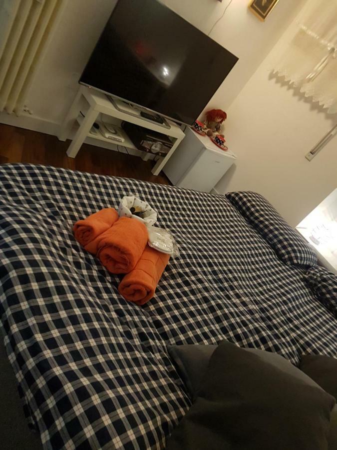 Small Bedroom Vomero'S Neapol Exteriér fotografie